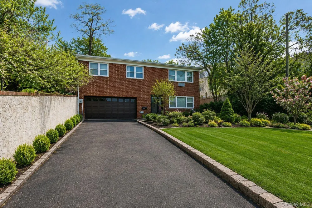 201 Shonnard Terrace Yonkers, NY 10701