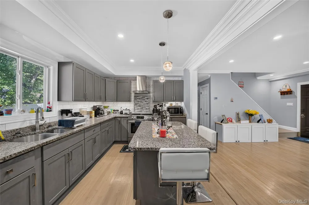 208 Newburgh Avenue Medford, NY 11763