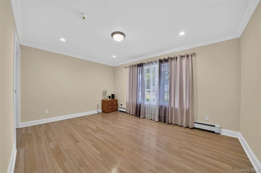 208 Newburgh Avenue Medford, NY 11763