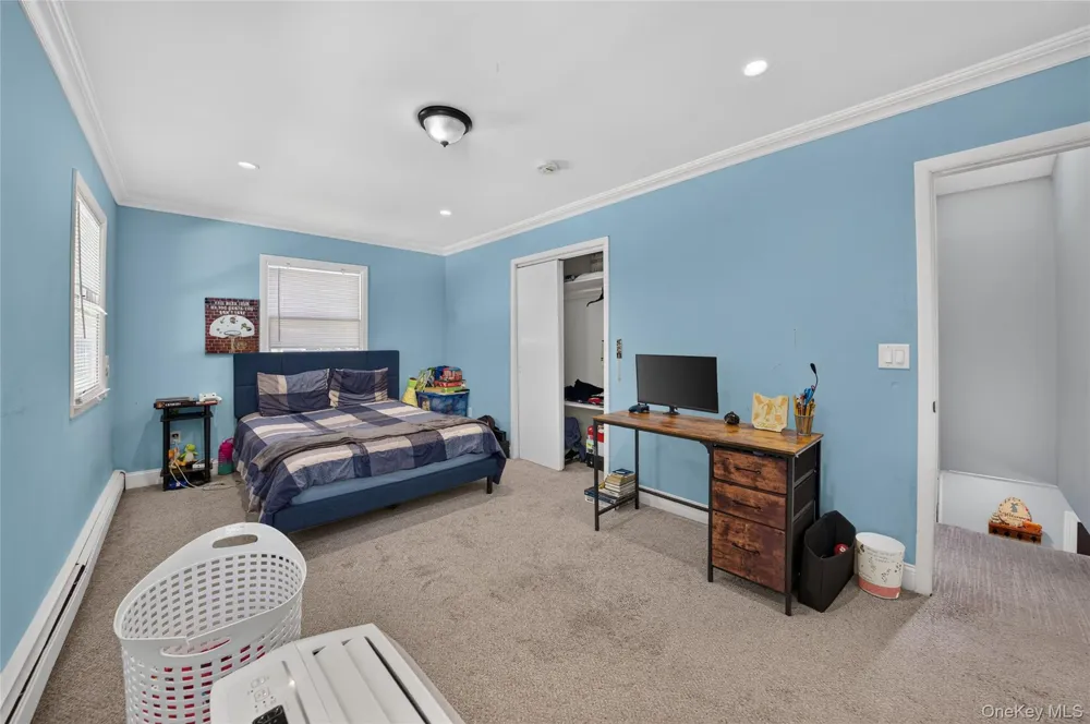 208 Newburgh Avenue Medford, NY 11763