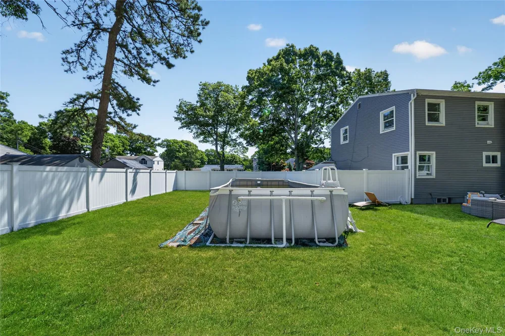 208 Newburgh Avenue Medford, NY 11763