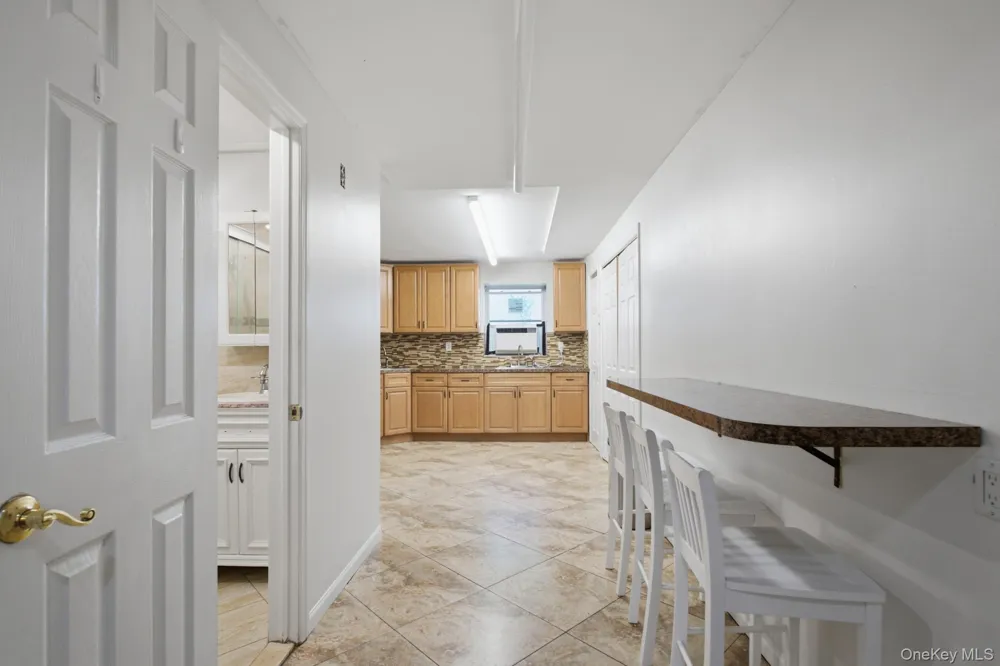 252 Saddle River Road Monsey, NY 10952