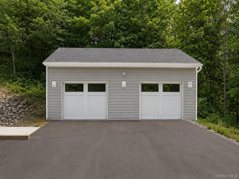 117 Camp Road Red Hook, NY 12571