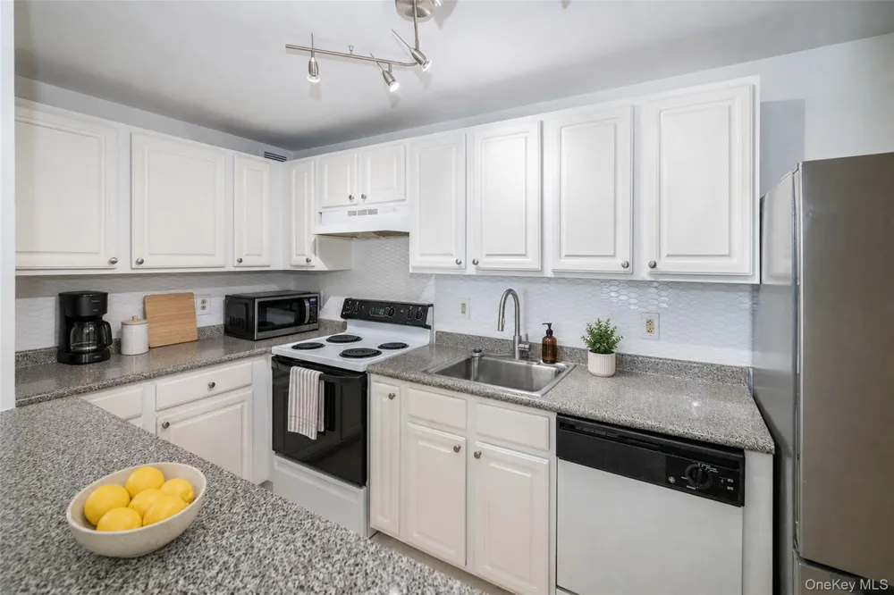 123 Mamaroneck Avenue #614 Mamaroneck, NY 10543