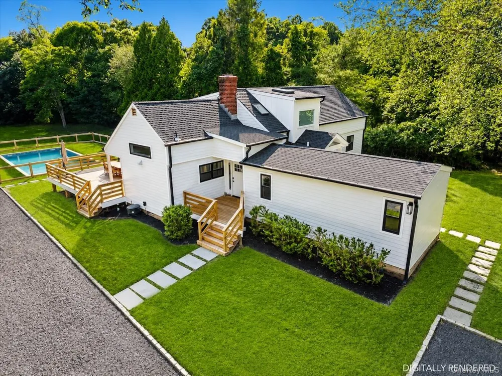 1579 Sea Road Southampton, NY 11968