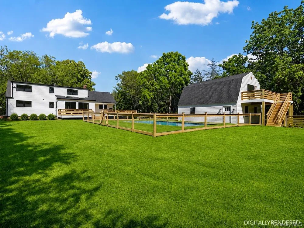1579 Sea Road Southampton, NY 11968