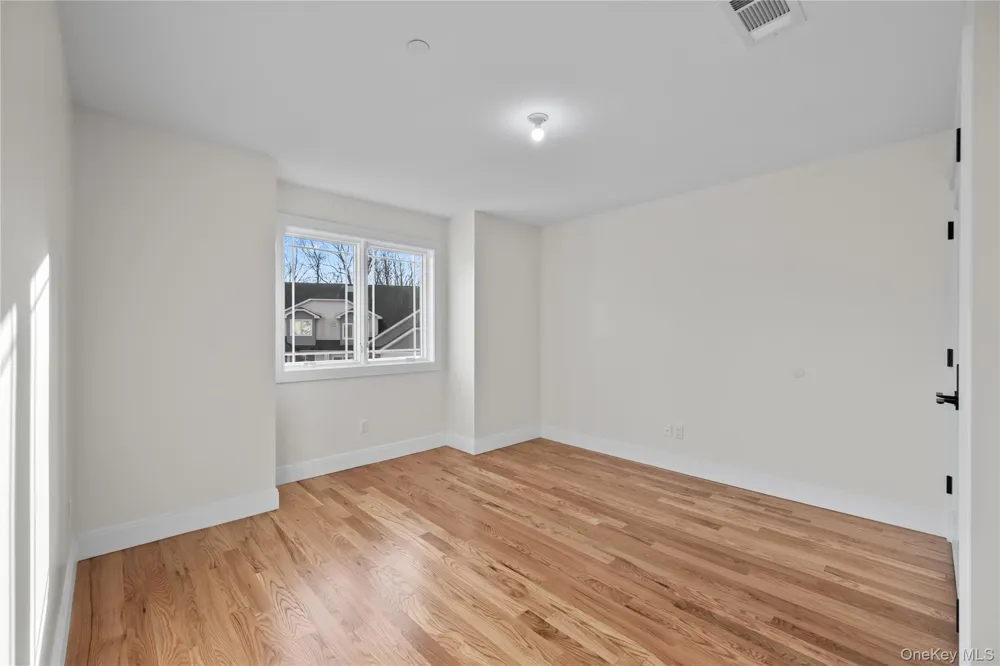 19 Dessau Circle Spring Valley, NY 10977