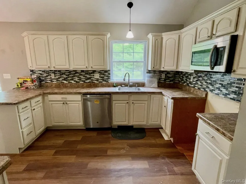 9 Masten Lake Court Wurtsboro, NY 12790
