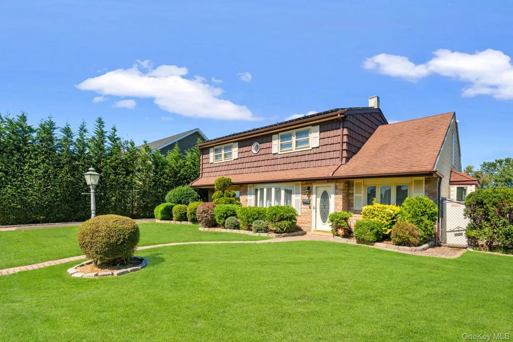 3591 Fiddler Lane Bethpage, NY 11714