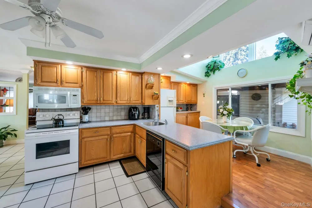 3591 Fiddler Lane Bethpage, NY 11714