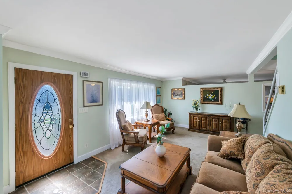 3591 Fiddler Lane Bethpage, NY 11714