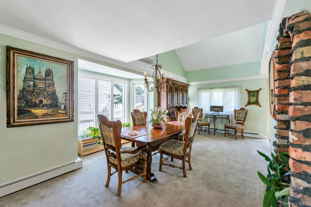 3591 Fiddler Lane Bethpage, NY 11714