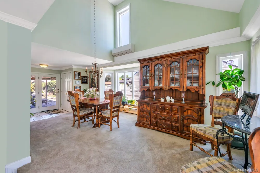 3591 Fiddler Lane Bethpage, NY 11714