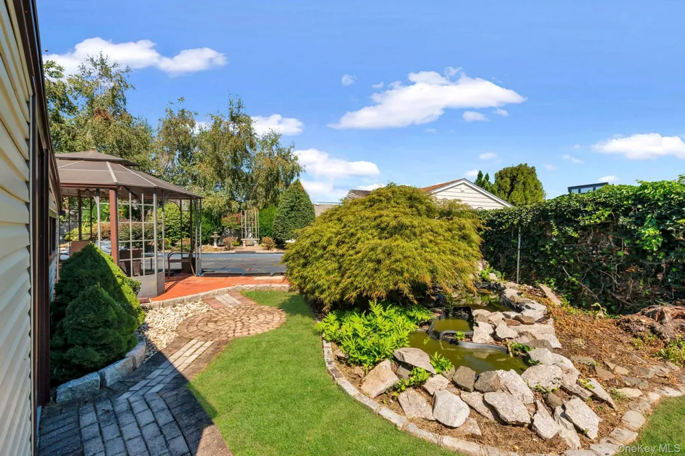 3591 Fiddler Lane Bethpage, NY 11714