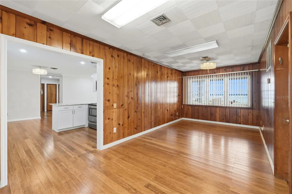 1475 S LAKE HOWARD DRIVE Winter Haven, FL 33880