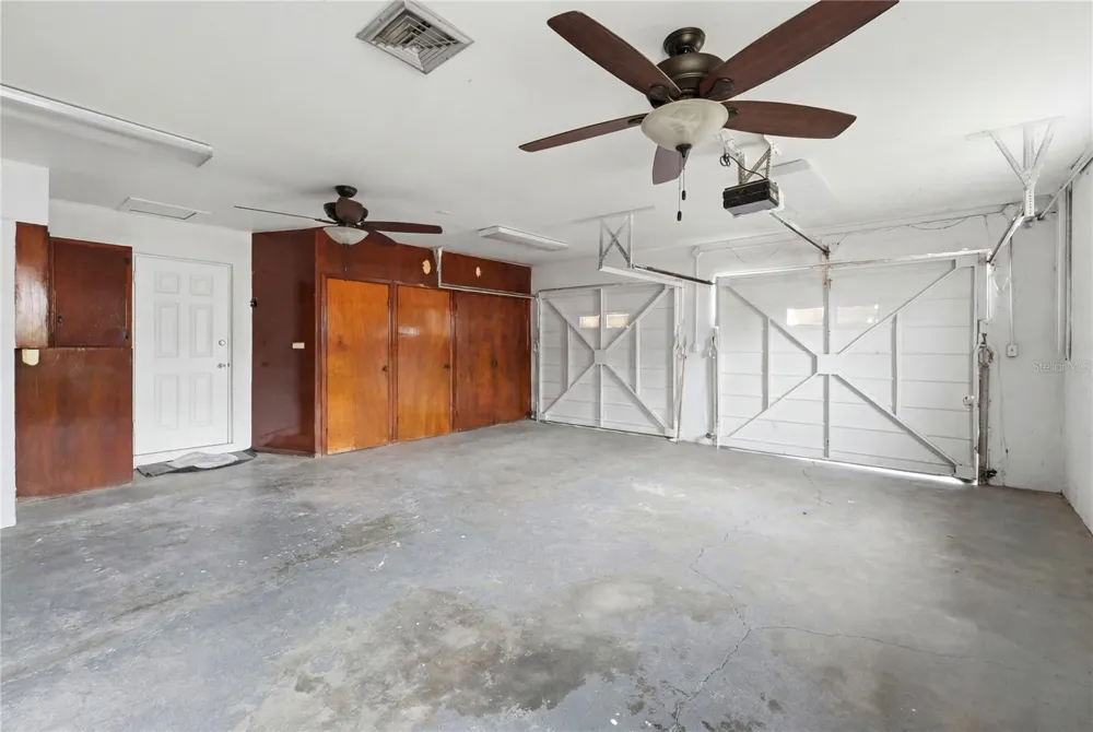 1475 S LAKE HOWARD DRIVE Winter Haven, FL 33880