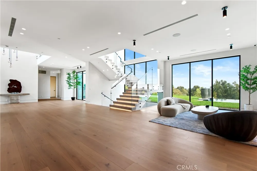 5340 WHITMAN ROAD Hidden Hills, CA 91302