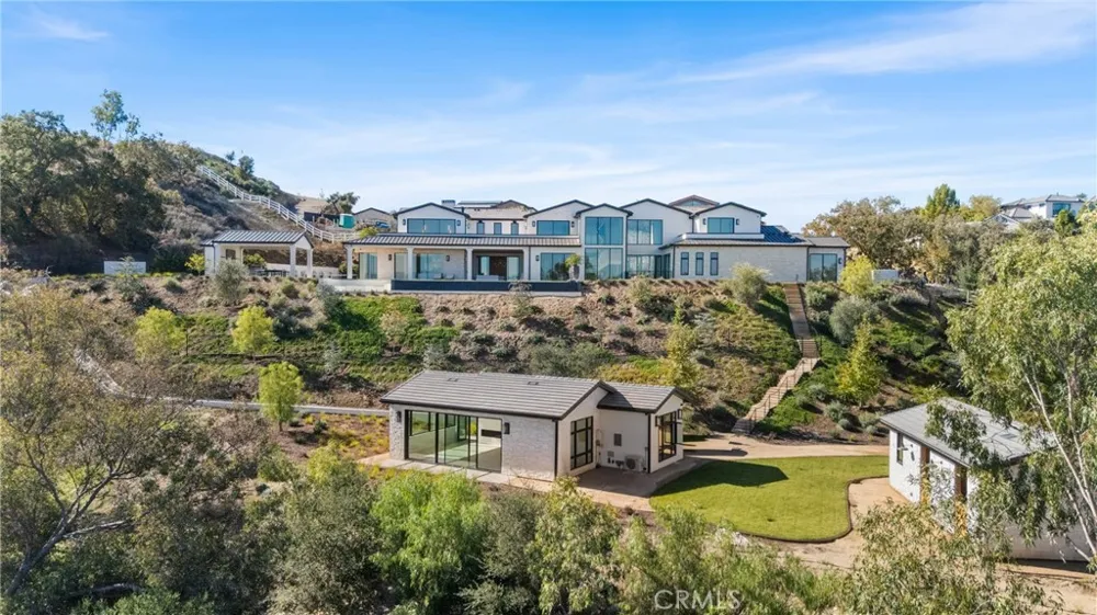 5340 WHITMAN ROAD Hidden Hills, CA 91302