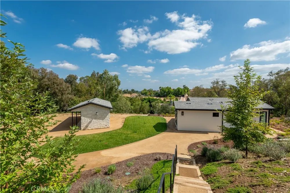 5340 WHITMAN ROAD Hidden Hills, CA 91302