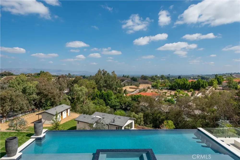 5340 WHITMAN ROAD Hidden Hills, CA 91302