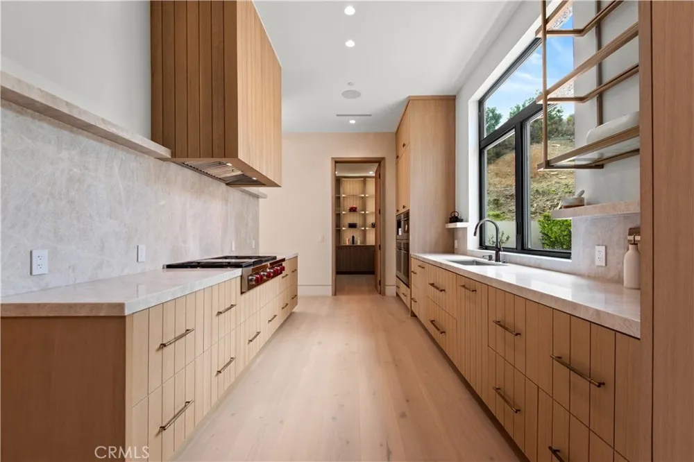 5340 WHITMAN ROAD Hidden Hills, CA 91302