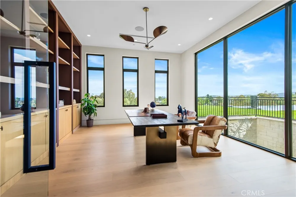 5340 WHITMAN ROAD Hidden Hills, CA 91302