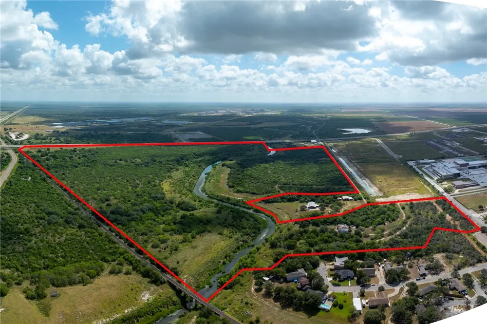 643 Pirate Boulevard Sinton, TX 78387