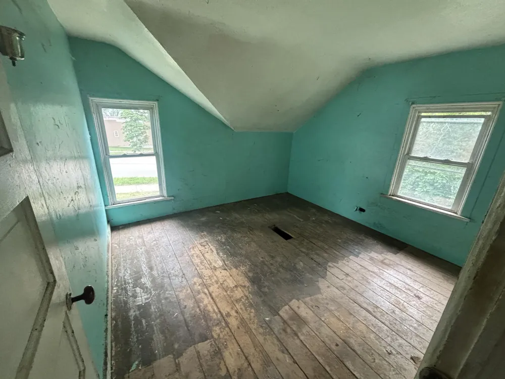 1000 College Avenue NE Grand Rapids, MI 49503