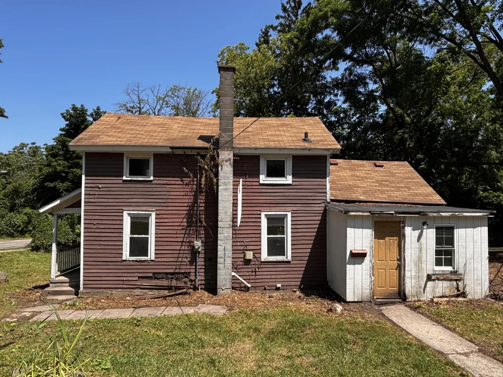 1000 College Avenue NE Grand Rapids, MI 49503