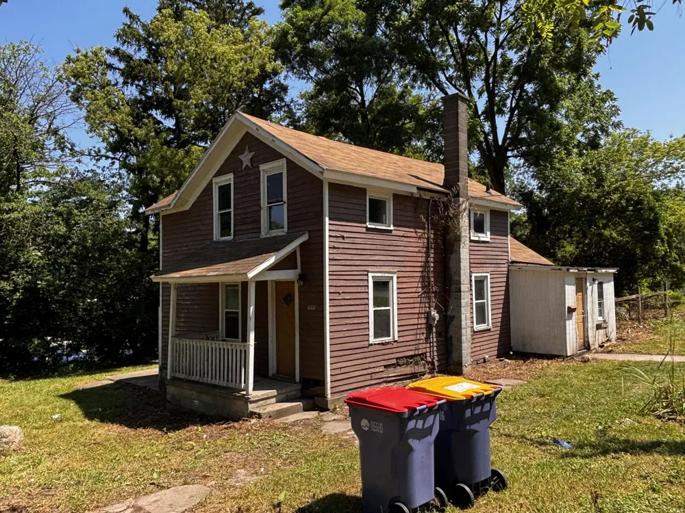 1000 College Avenue NE Grand Rapids, MI 49503