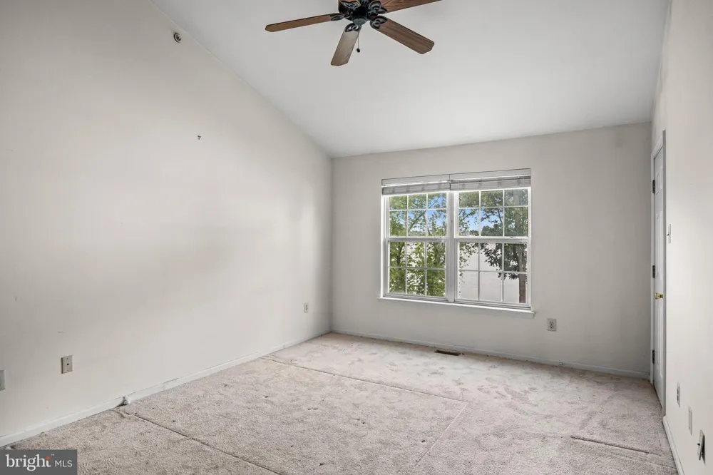 5801 RIVERFRONT DRIVE Palmyra, NJ 08065