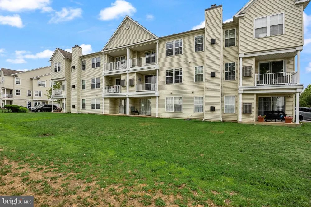 5801 RIVERFRONT DRIVE Palmyra, NJ 08065