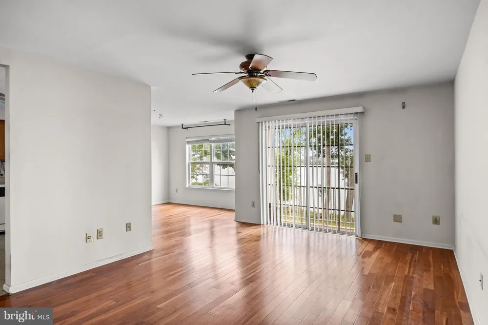 5801 RIVERFRONT DRIVE Palmyra, NJ 08065