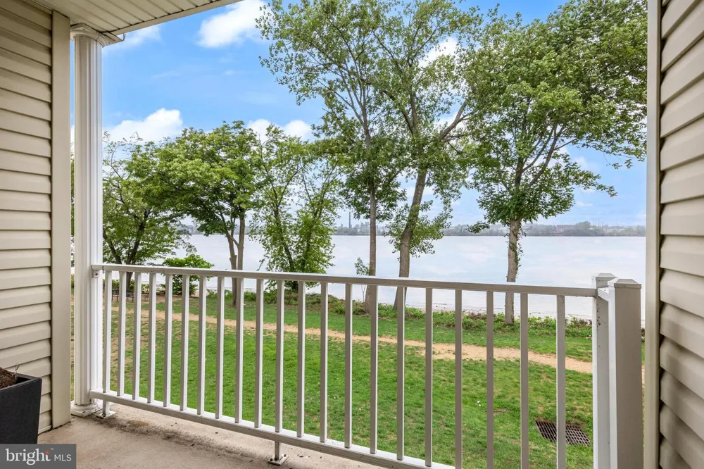 5801 RIVERFRONT DRIVE Palmyra, NJ 08065