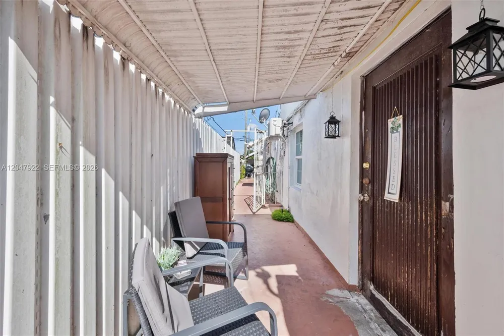 5800 SW 20th St Miami, FL 33155
