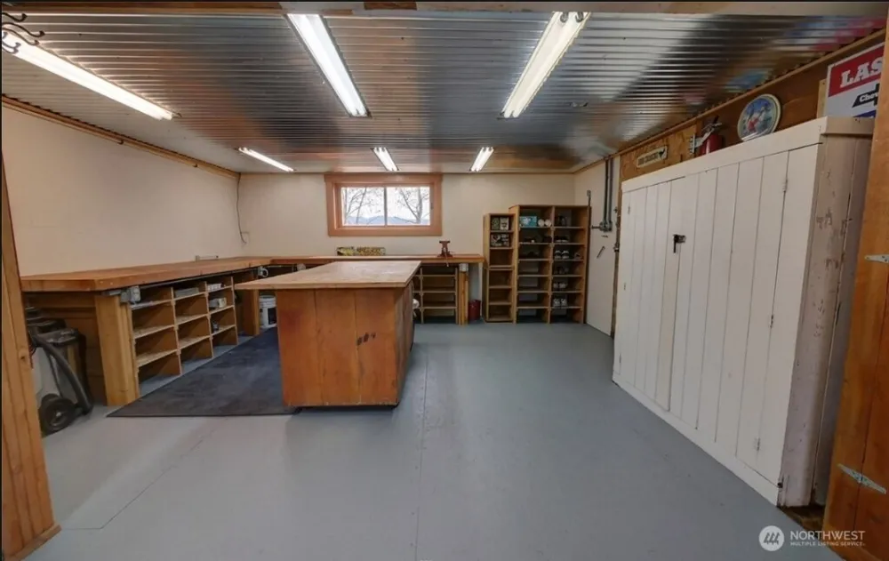 625 A/B Twisp Winthrop Eastside Road Winthrop, WA 98862