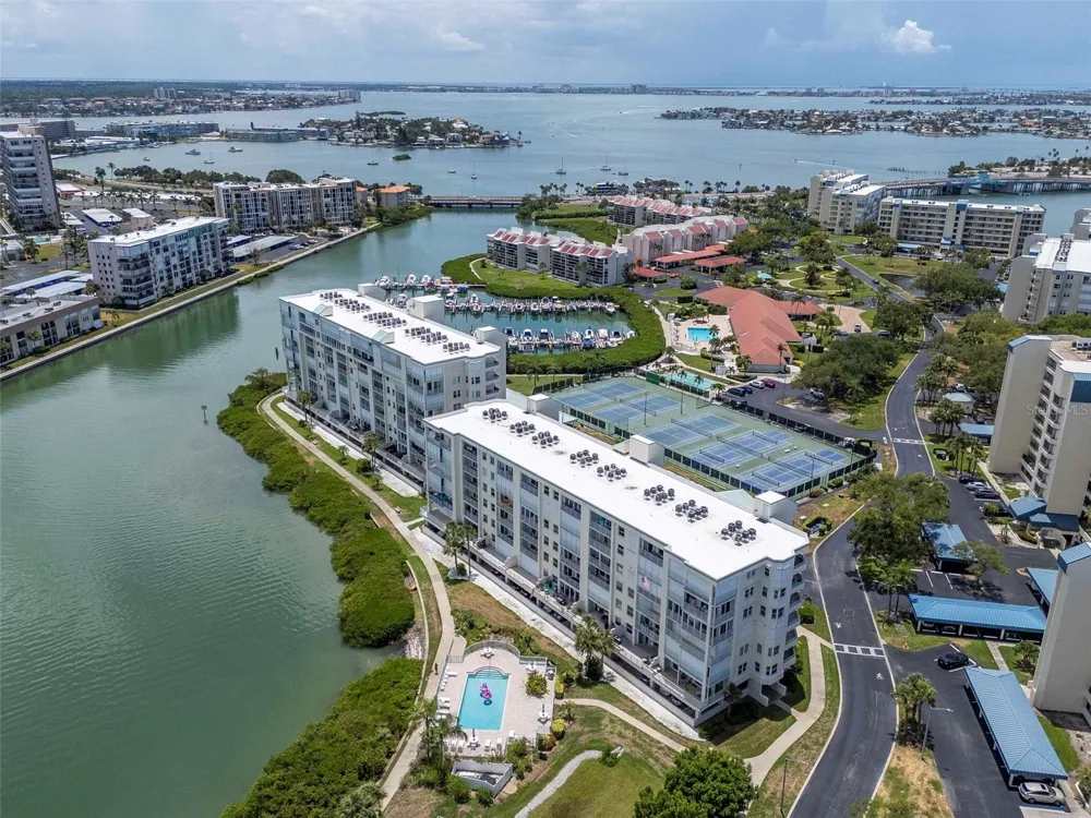7979 SAILBOAT KEY BOULEVARD S #101 South Pasadena, FL 33707