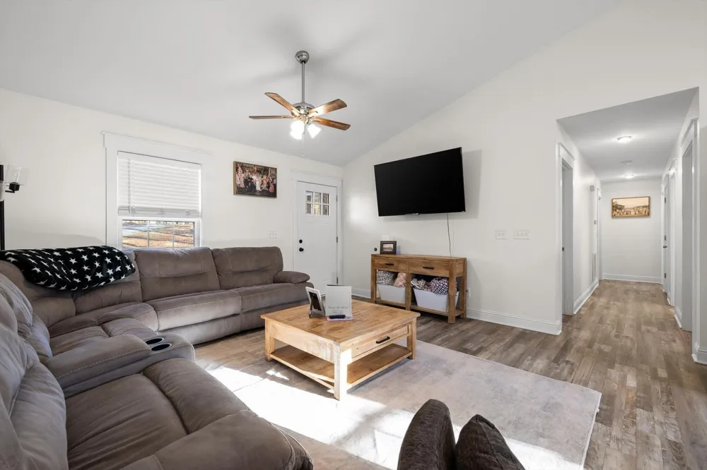 246 Old Babb Road Rocky Face, GA 30740