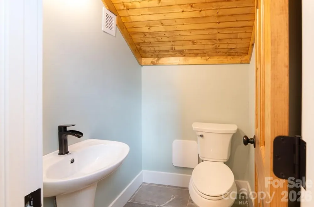 175 Trinity Drive Sylva, NC 28779