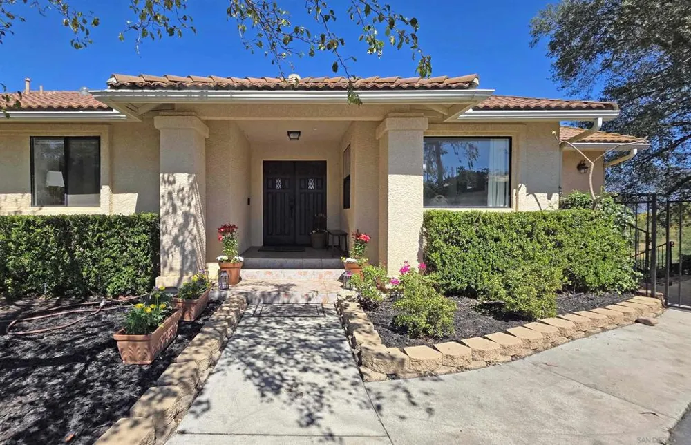 13588 Mcnally Valley Center, CA 92082