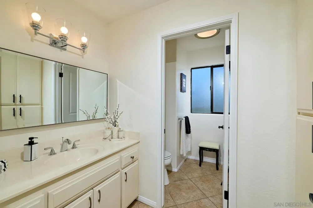 13588 Mcnally Valley Center, CA 92082