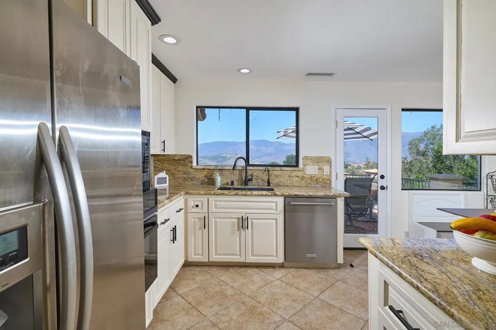 13588 Mcnally Valley Center, CA 92082