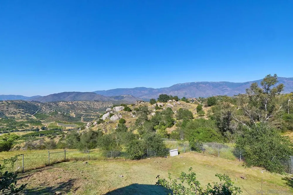 13588 Mcnally Valley Center, CA 92082
