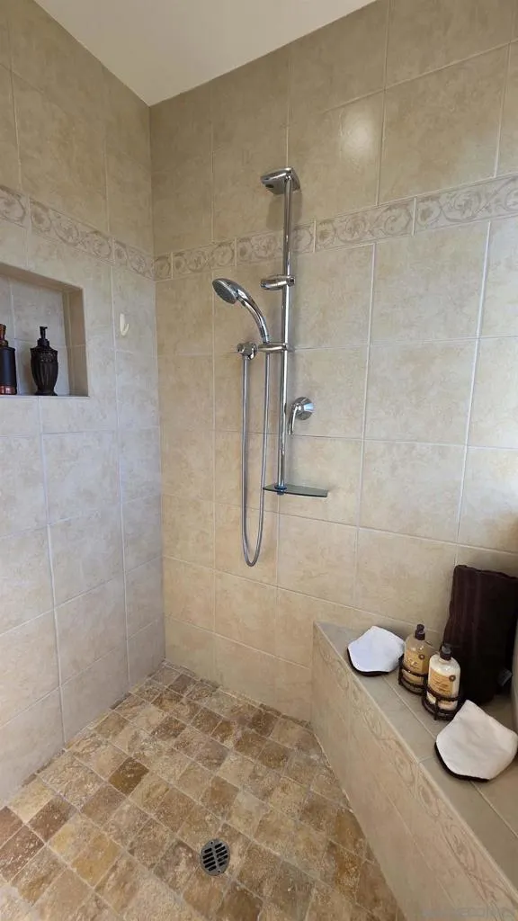 13588 Mcnally Valley Center, CA 92082