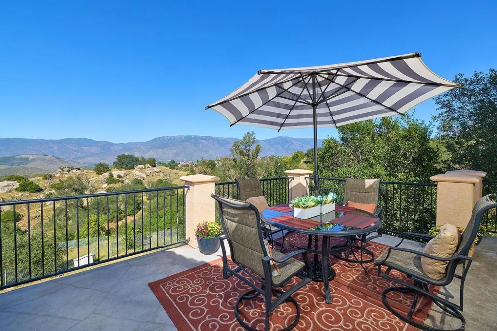 13588 Mcnally Valley Center, CA 92082