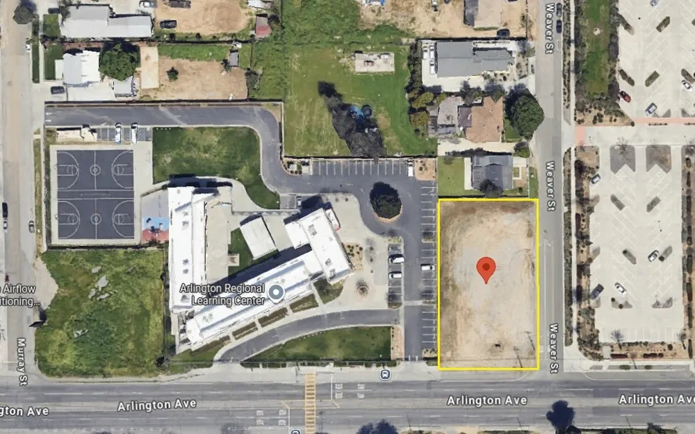 6411 Arlington Riverside, CA 92504