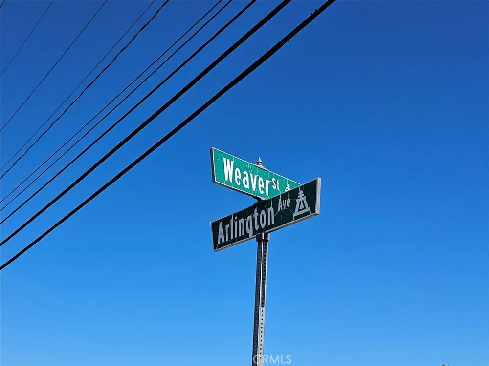 6411 Arlington Riverside, CA 92504