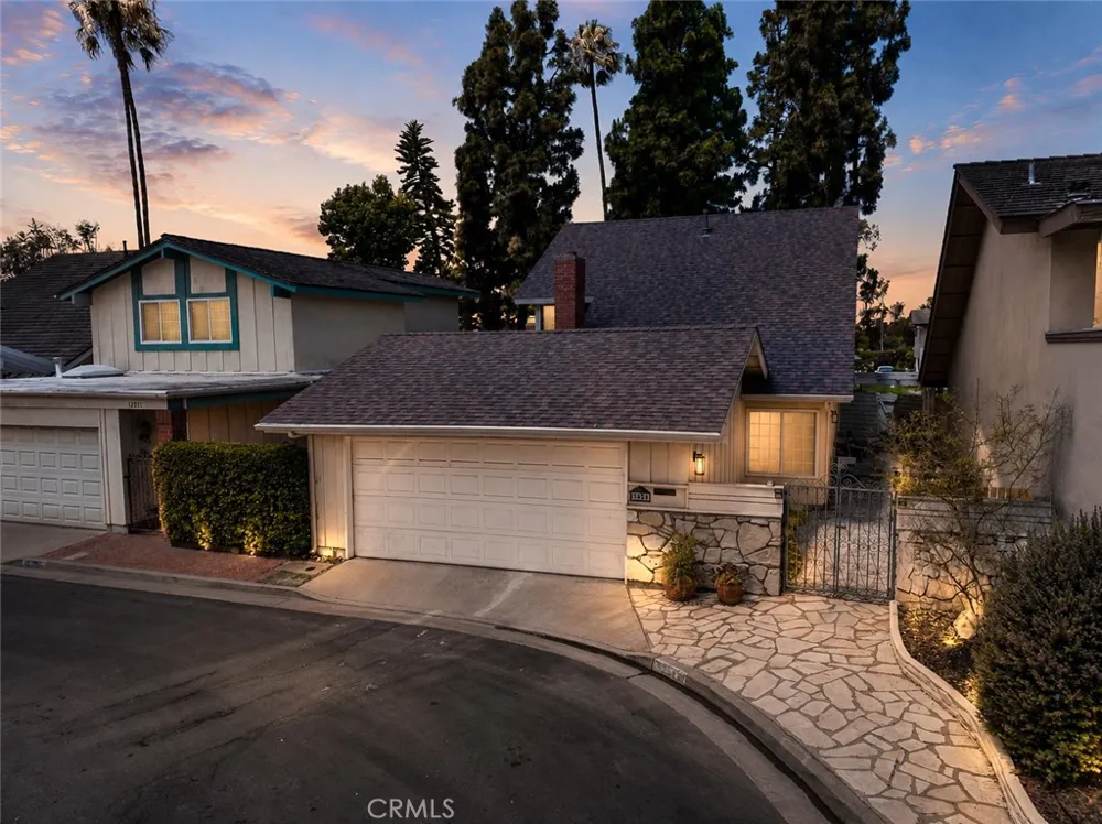 12341 Glacier Los Alamitos, CA 90720