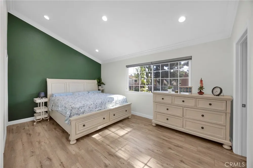 12341 Glacier Los Alamitos, CA 90720