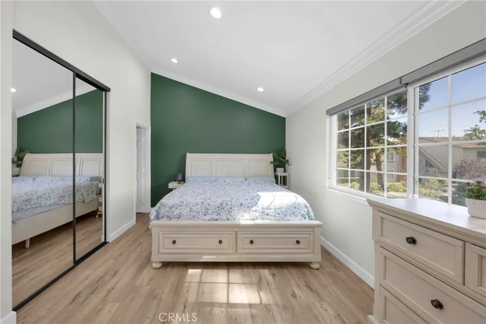 12341 Glacier Los Alamitos, CA 90720